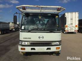 2000 Hino GD - picture1' - Click to enlarge