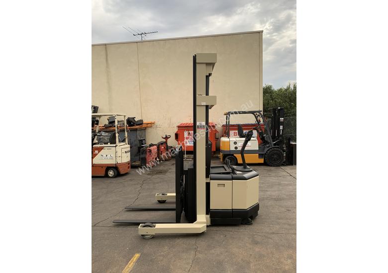 caption Crown Walkie Reach - 6 mtrs lift height - Great battery - Buy or Rent