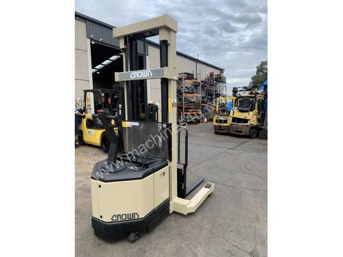 Crown Walkie Reach - 6 mtrs lift height - Great battery - Buy or Rent