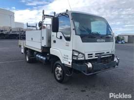 2006 Isuzu NPS300 - picture0' - Click to enlarge
