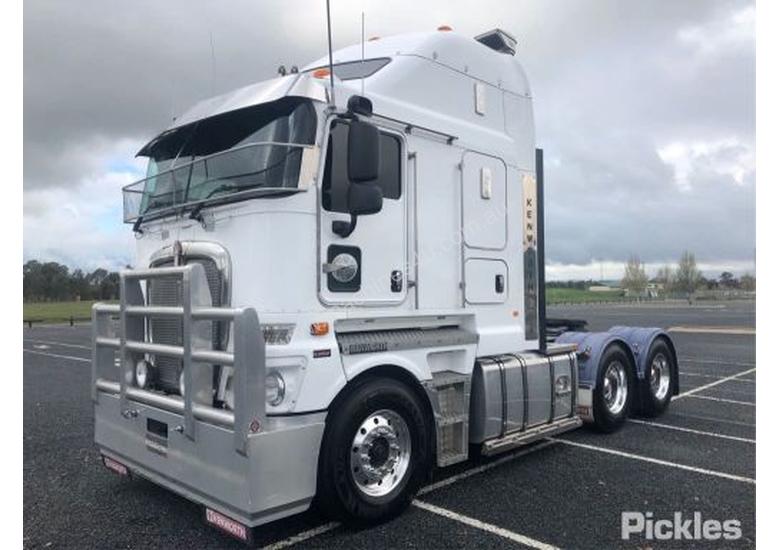 Used Kenworth K200 Sleeper Cab Trucks In