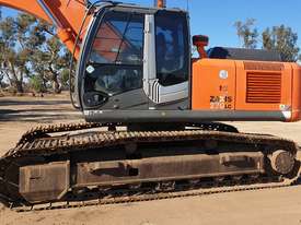 2012 ZX270LC-3 Hitachi Excavator - picture0' - Click to enlarge