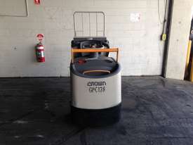 Electric Forklift Rider Pallet PCS Series 2011 - picture0' - Click to enlarge