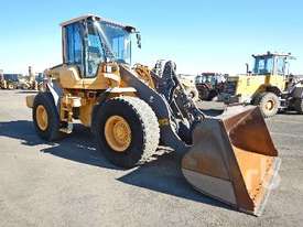 VOLVO L70F Integrated Tool Carrier - picture0' - Click to enlarge
