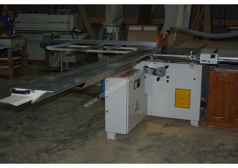 caption SCM MINI MAX FORMULA S30 TABLE SAW with Tilting Blade