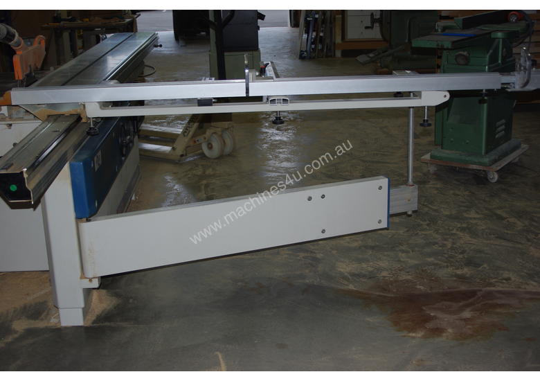 caption SCM MINI MAX FORMULA S30 TABLE SAW with Tilting Blade