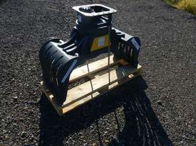 Mustang GRP250 Rotating Grapple - picture0' - Click to enlarge