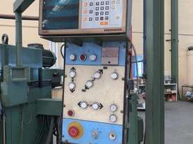Universal Knee Type Milling Machine - picture2' - Click to enlarge