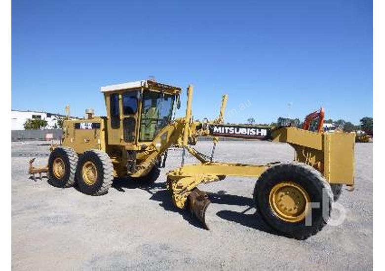 caption MITSUBISHI MG460 Motor Grader