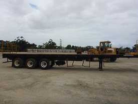2011 Transhaul Equipment Highway Master 45' Flat Top Tri Axle Lead Trailer - T42 - picture0' - Click to enlarge