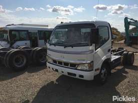 2007 Hino 300 series - picture1' - Click to enlarge