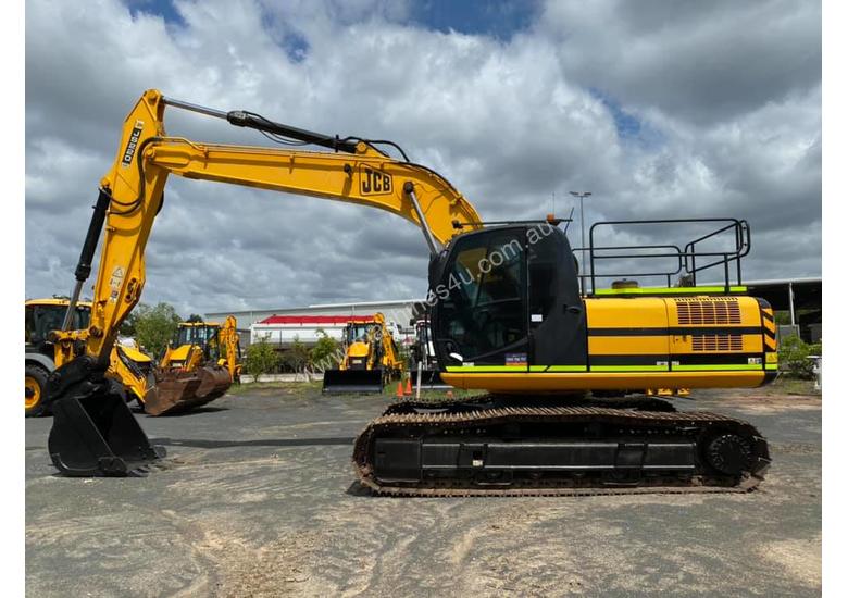 caption 2008 JCB JS220 EXCAVATOR U3901