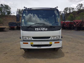 Isuzu FTR800 Cab chassis Truck - picture0' - Click to enlarge
