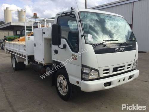 2007 Isuzu NQR450