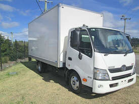 Hino 616 - 300 Series Pantech Truck - picture0' - Click to enlarge