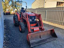 Used Kubota L3540 ROPS Tractor - picture0' - Click to enlarge