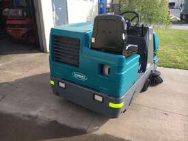 Tennant S20LPG  Ride on Sweeper - picture2' - Click to enlarge