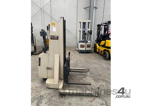 Crown Walkie Stacker 