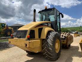 2007 Caterpillar CP633E Roller  - picture1' - Click to enlarge