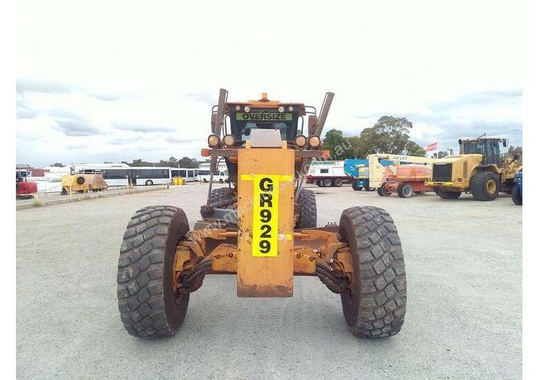 caption John Deere 672G