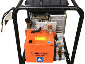 Holmatro Hydraulic Rescue Set Petrol Powered Pump, Telescopic Ram and Single Hose Reel - Used Items - picture0' - Click to enlarge