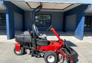 Toro Greensmaster 3150Q Only 587 Hours, Top of the Line option for Greens Maintenance!