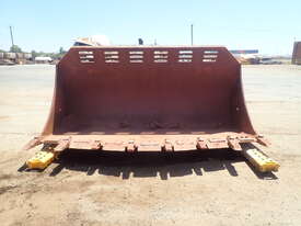 3500mm OM Spade Mouth Loader Bucket with Hitch (To Suit 980H Wheel Loader) - picture0' - Click to enlarge