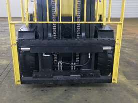 4.5T LPG Counterbalance Forklift - picture2' - Click to enlarge