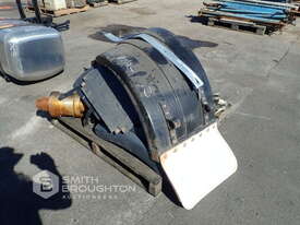 PALLET COMPRISING OF TRUCK MUDGUARDS, BEARINGS, COUPLINGS & SHAFTS - picture0' - Click to enlarge