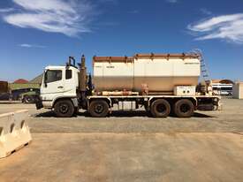 Mitsubishi FS500 8 wheeler ANFO Truck - picture0' - Click to enlarge