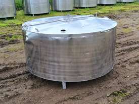 STAINLESS STEEL TANK, MILK VAT 1130lt - picture2' - Click to enlarge