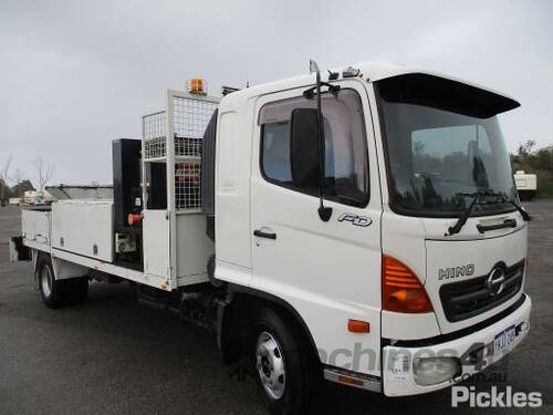 2004 Hino FD1J