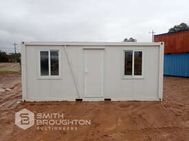 TRANSPORTABLE CONTAINER STYLE PORTABLE BUILDING - picture0' - Click to enlarge