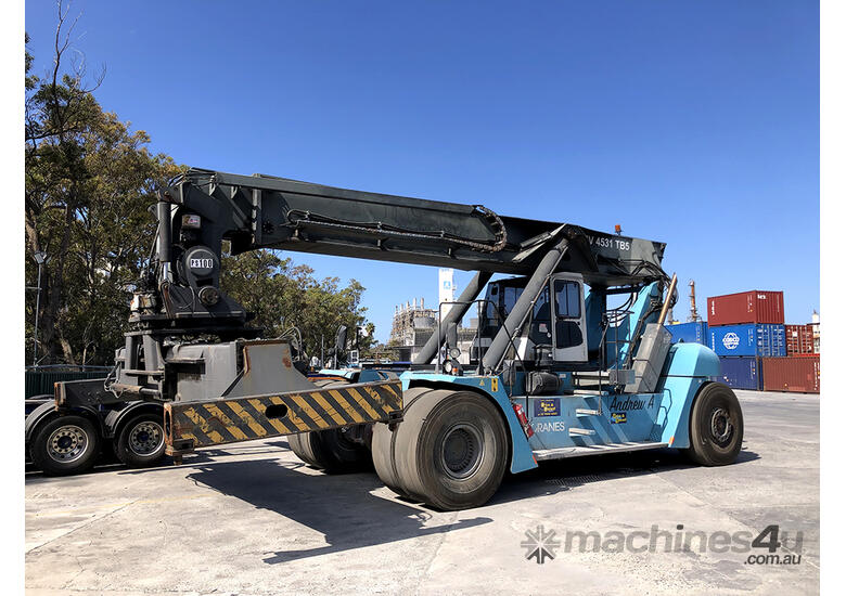 caption 2007 SMV 4531 - Sydney Forklifts - (PS100) 45 Ton Lift
