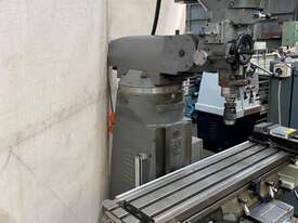 First LC 1 1/5 VS Milling Machine with DRO - picture1' - Click to enlarge