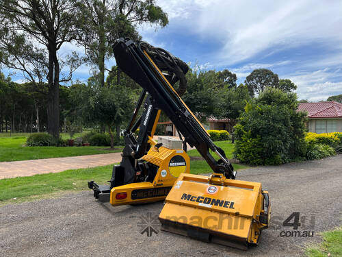 McConnell 6500T Slasher Hay/Forage Equip