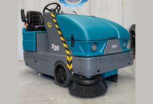 Tennant S20 Ride-On Sweeper (Diesel)