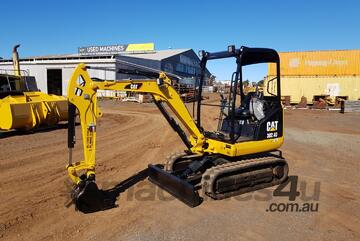 2013 Caterpillar 302.4D Excavator *CONDITIONS APPLY*