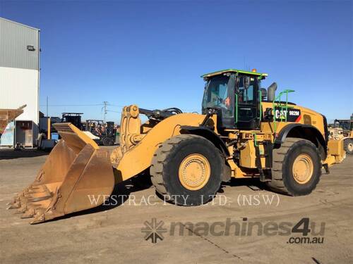 caption CAT 982M Wheel Loaders integrated Toolcarriers