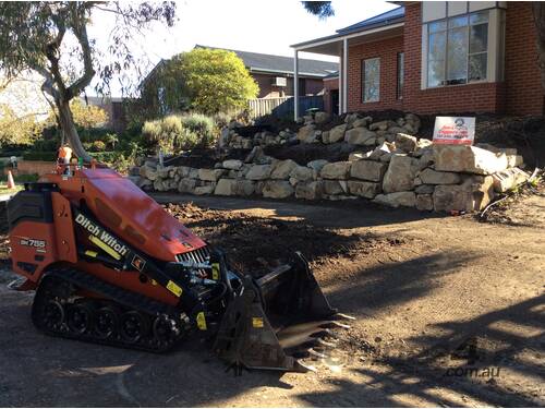 Ditch Witch SK755 Mini Skid Steer