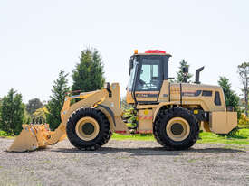 LGMA LM946L - 8 T Wheel Loader FREE DELIVERY - picture0' - Click to enlarge