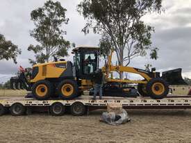 Liugong 4140D Motor Grader - B Series Cummins / ZF / Meritor axle - picture0' - Click to enlarge