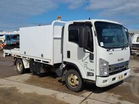 Isuzu NPR - picture0' - Click to enlarge