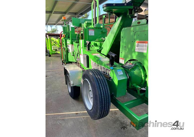 Used 2018 bandit 2018 Bandit 15XPC Wood Chipper Low Hours Wood Chippers