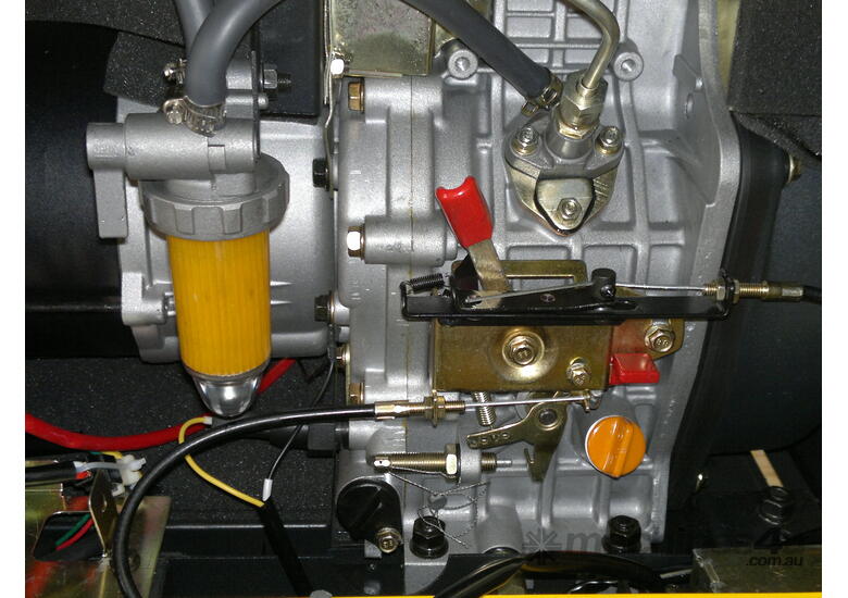 Click to view full size photos GENQUIP DG6LN 5500 WATT REMOTE START GENERATOR