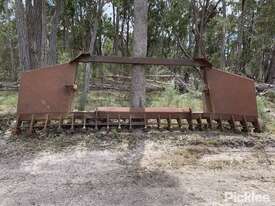 Caterpillar D6 Walk Through Stick Rake, 5350mm wide - picture0' - Click to enlarge