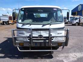 Hino 300c - picture0' - Click to enlarge