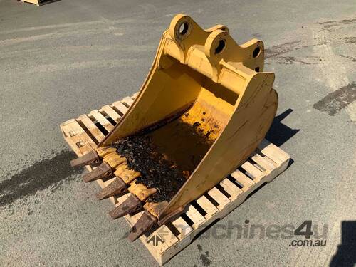 John Deere Backhoe Bucket 