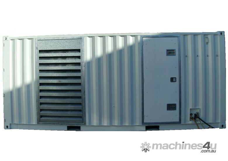 caption Metco Industrial 325 HP Ultra High-Pressure Pump