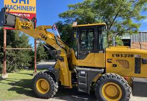 UHI 100hp Cummins Engine UWL220 2.2T Loading Capacity Wheel Loader